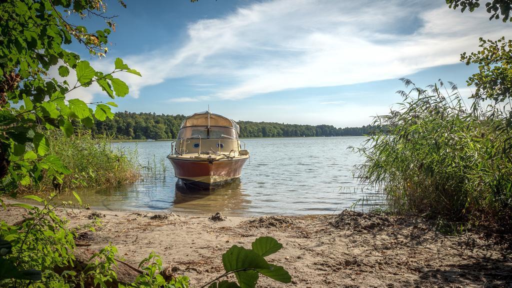 Ferienwohnung Mit Seeblick Rheinsberg Exterior foto